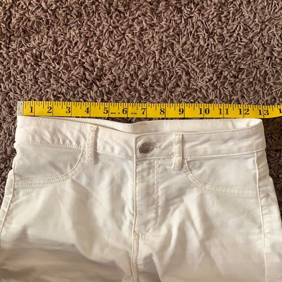 H&M shorts - Picture 3 of 6